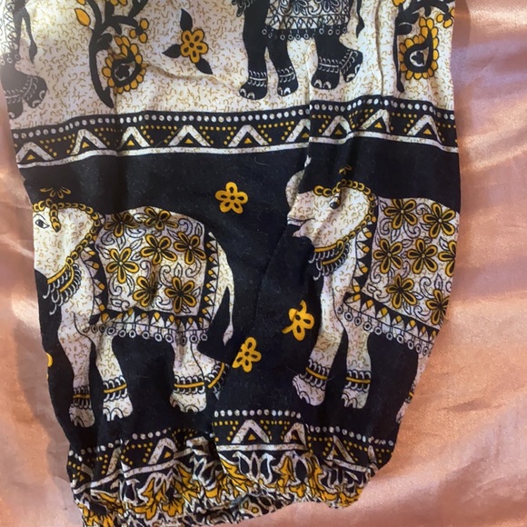 Elephant pants - Picture 3 of 3